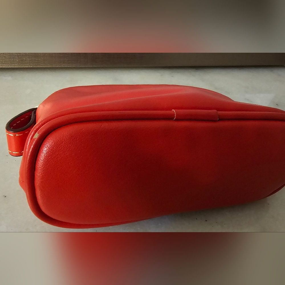 Dooney & Bourke Shoulder Bag & Pouch - Picture 13 of 14